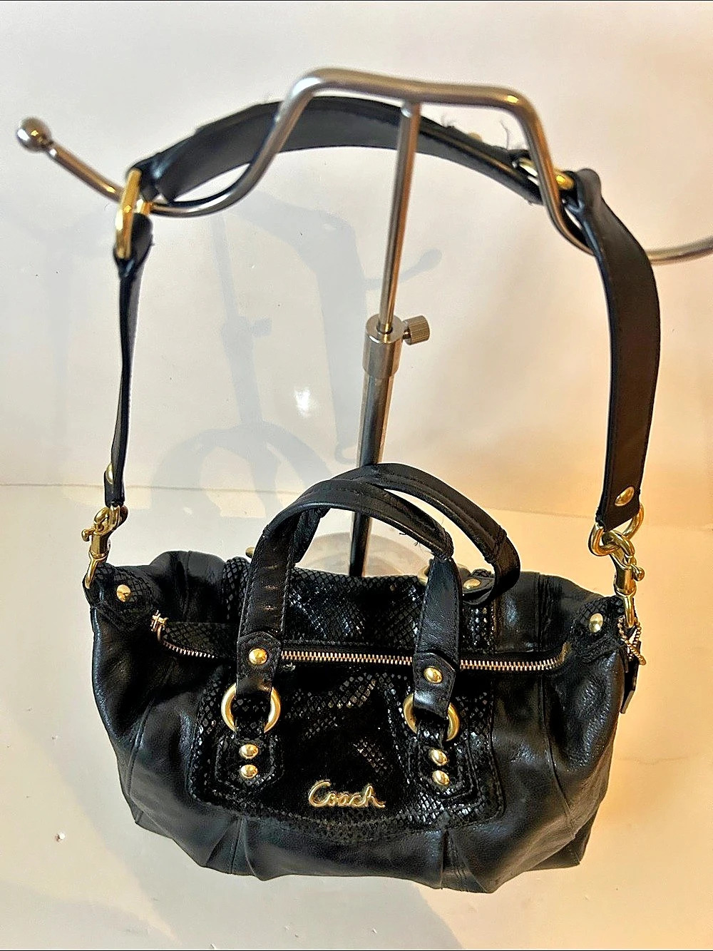 Coach Ashley Black Leather & Snake-Embossed Satchel/ Shoulder Bag Beautiful - Picture 4 of 16